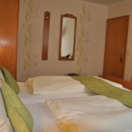 Gutsschaenke Sennerhof Konukevi 3*