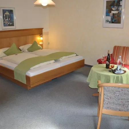 Gutsschaenke Sennerhof Gæstehus 3*